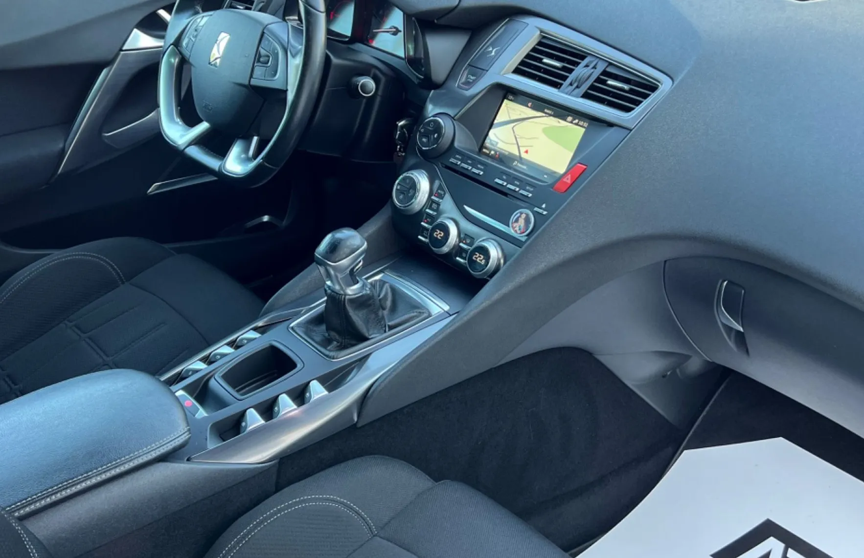 Zunanja slika - Citroën DS5 - KOT NOV+NAVI+PANORAMA+ALU+PDC - 17