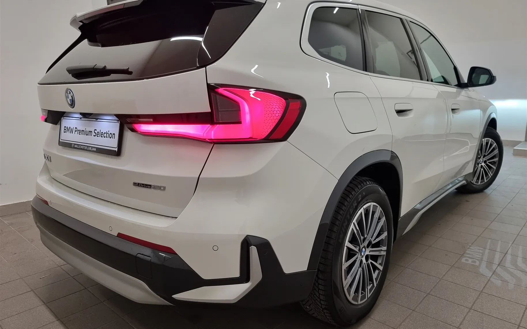Zunanja slika - BMW iX - 1 eDrive20 - 2