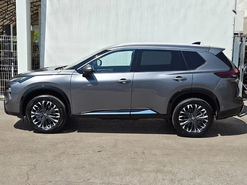 Zunanja slika - Nissan X-Trail - N-Connecta M-CVT 1.5 163 CVT 2WD +  paket COMFORT - 4