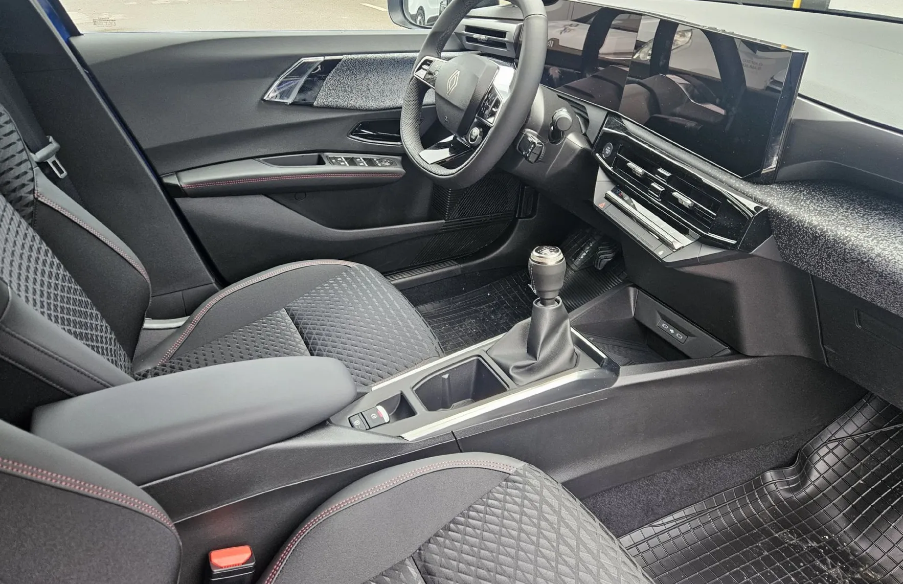 Zunanja slika - Renault Clio - techno TCE 115 - 7