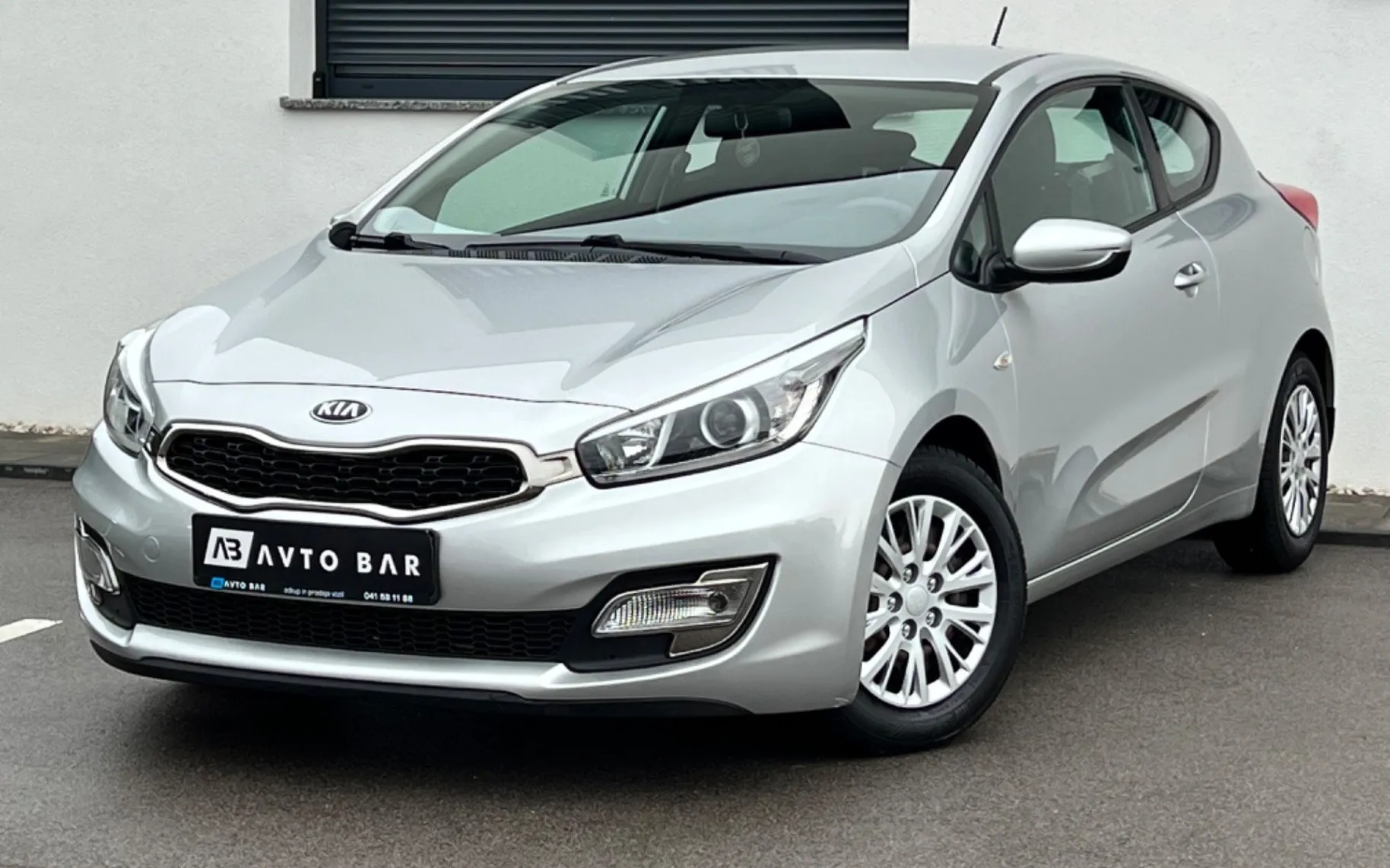 Zunanja slika - KIA Pro_Ceed - 1.4 CVVT+SLO+SAMO 97.888km+USB... - 1
