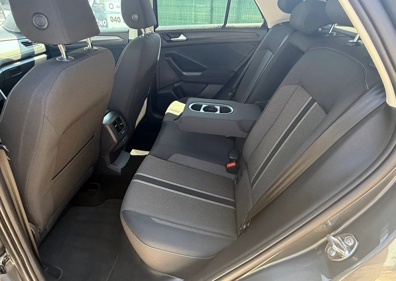 Zunanja slika - Volkswagen T-Roc - 1,5 TSI  Style - 11