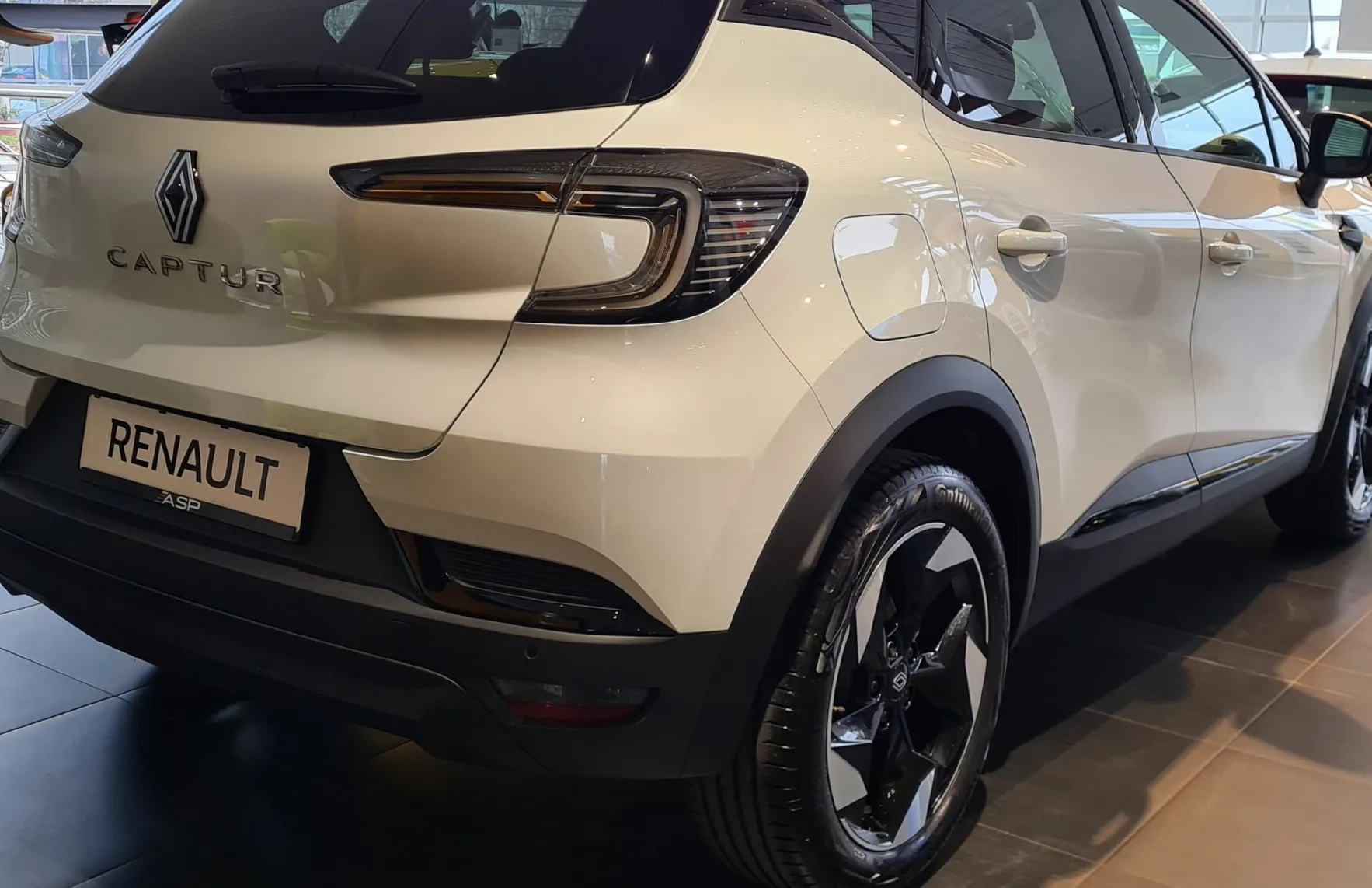 Zunanja slika - Renault Captur - TCe 140 techno - 3