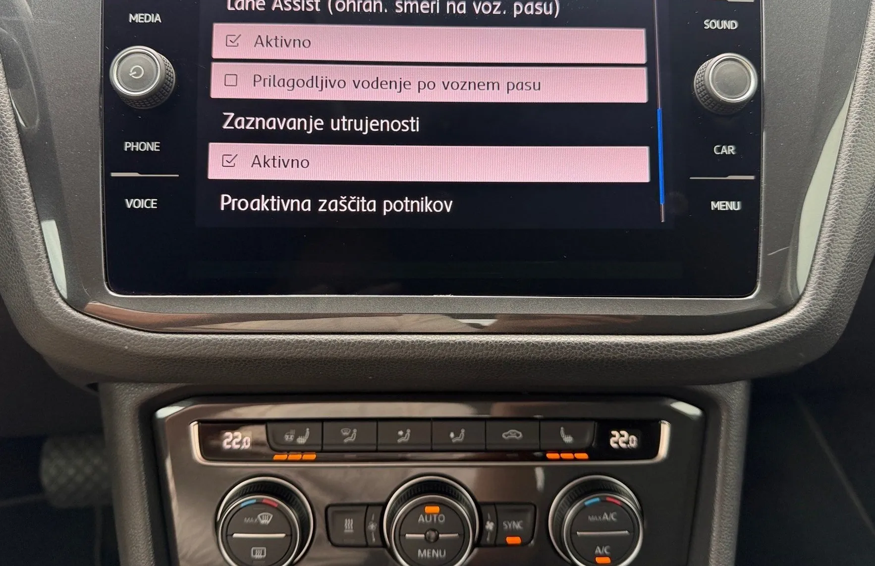 Zunanja slika - VW Tiguan - 4motion 2.0 TDI BMT DSG R-Line-Black Style-WEBASTO - 17
