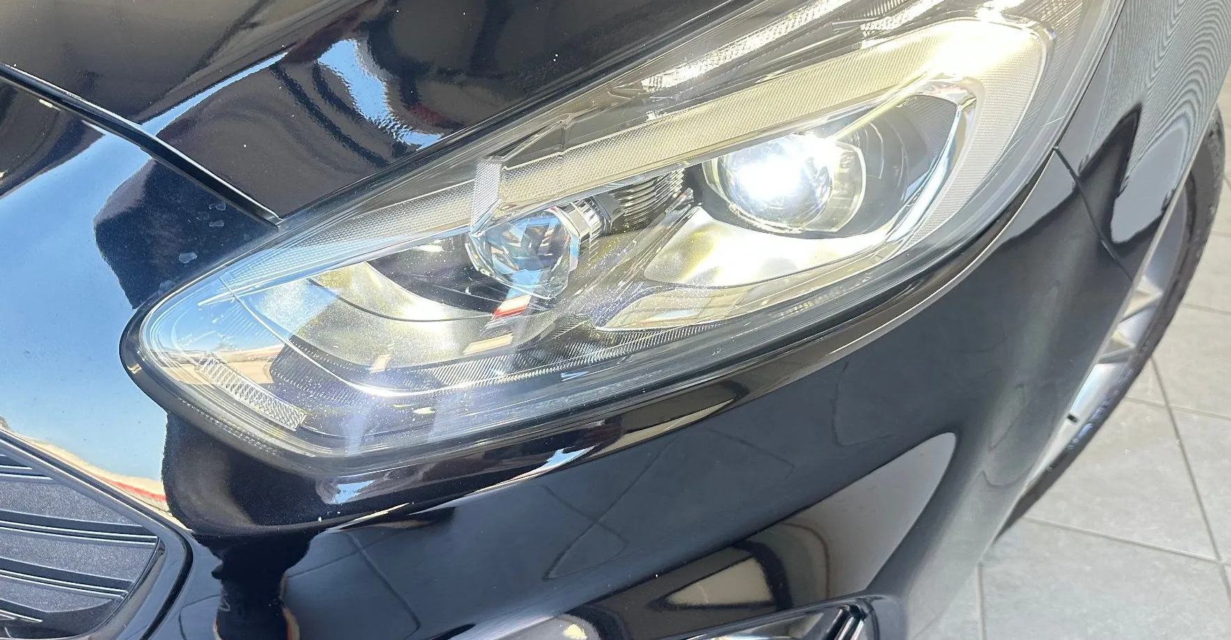 Zunanja slika - Ford S-MAX - 2.0 EcoBlue ST-LineAvt.NEMŠKI+4ALU.KAMERA.NAVI.LED - 13