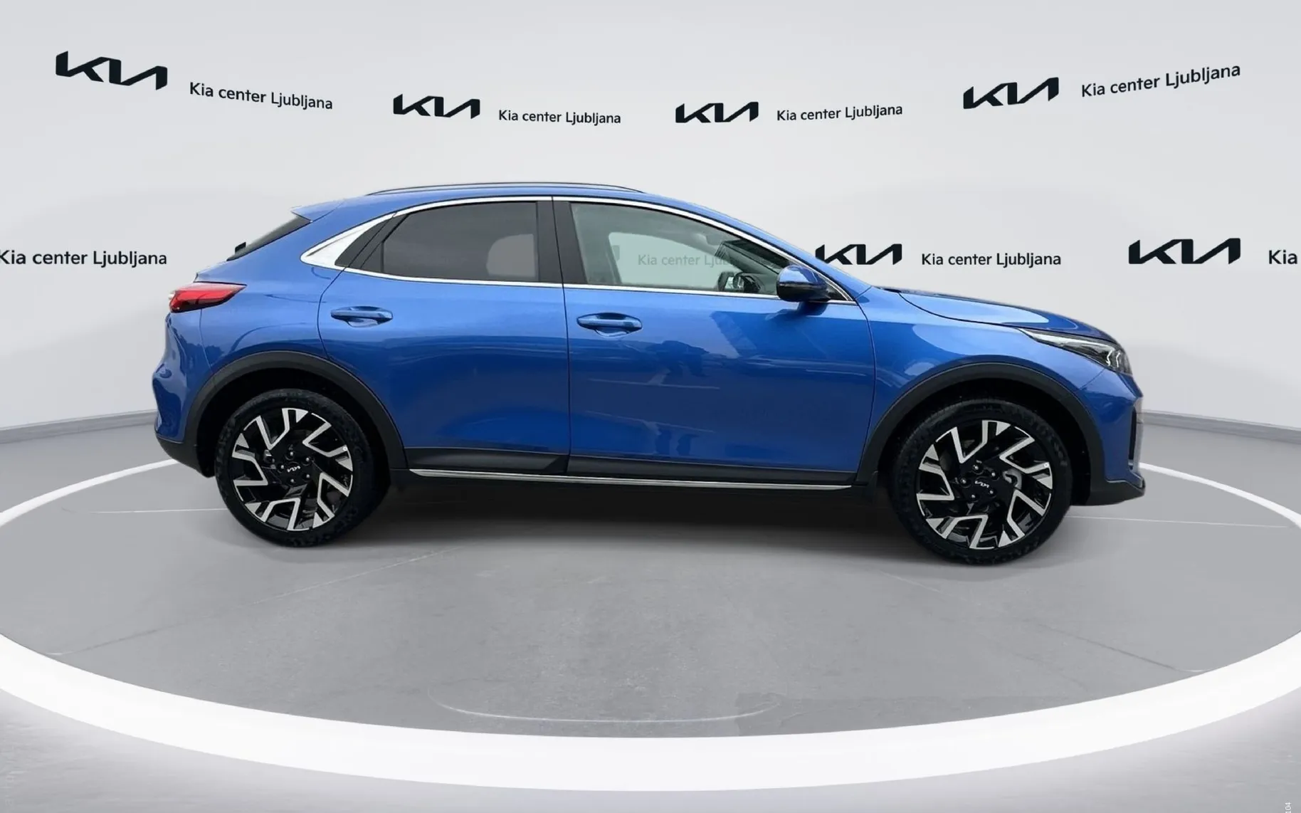 Notranja slika - KIA XCeed - 1.0 T-GDi EX Way ISG. MT - 8