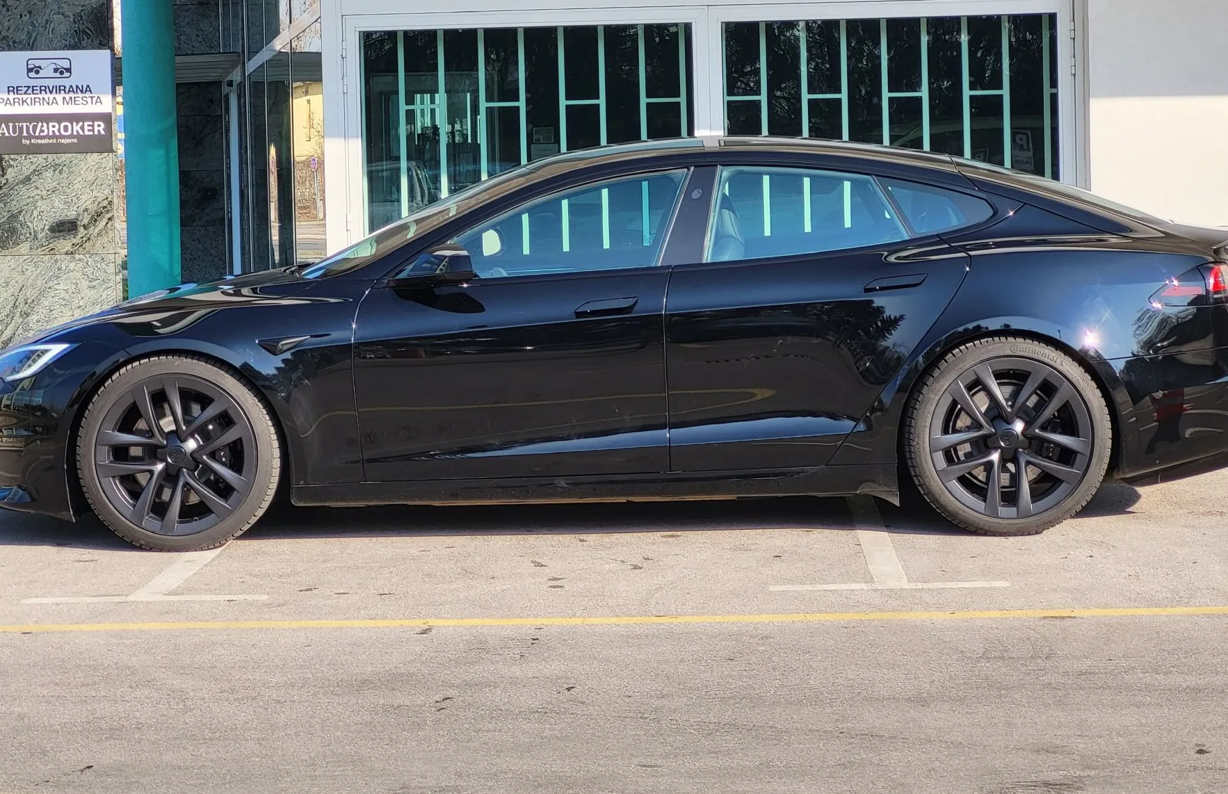 Zunanja slika - Tesla Model S - Plaid - 8