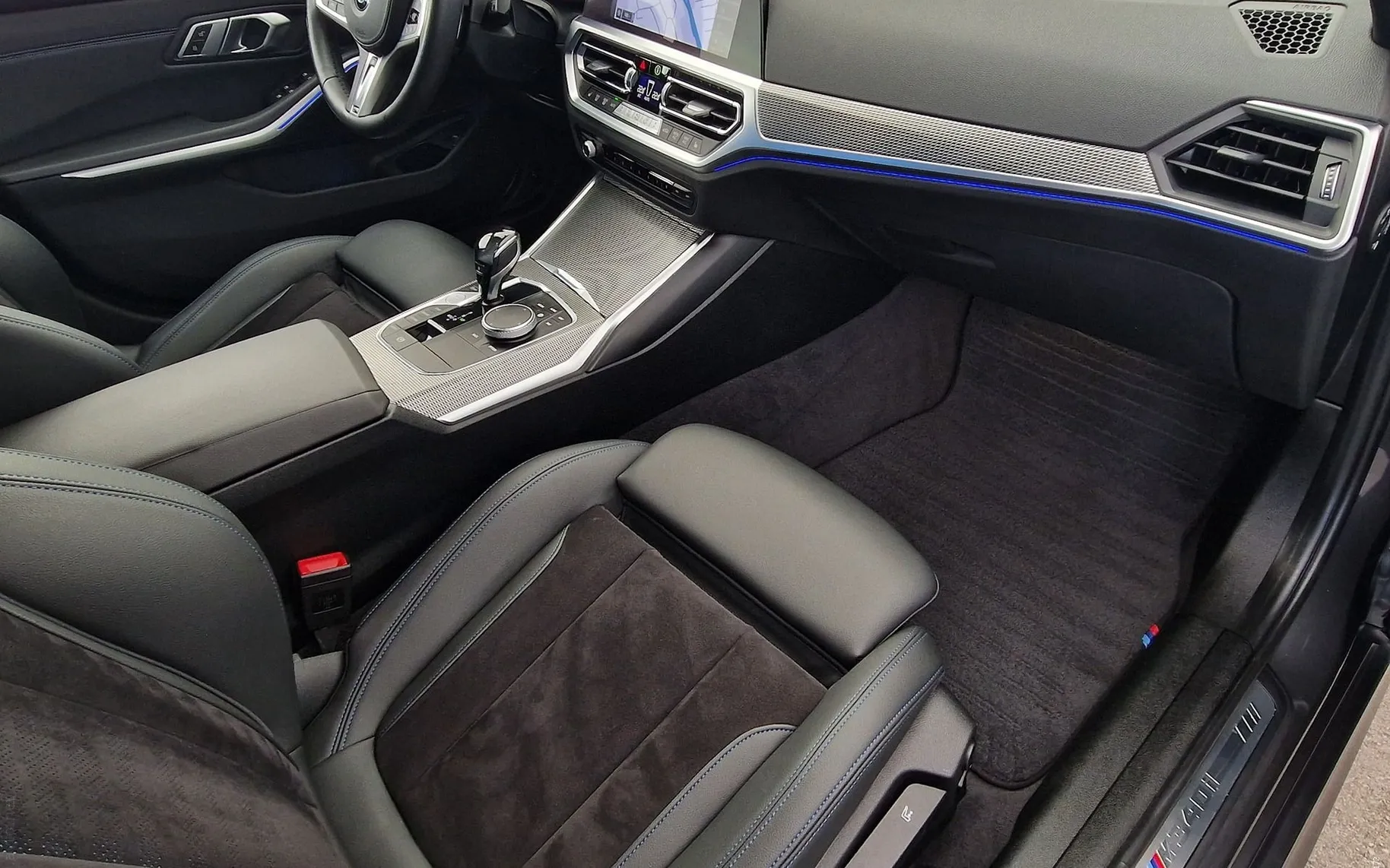 Notranja slika - BMW serija 3 Touring: - M340i-xDrive-VIRTUAL-NAVI-ACC-19COL-USNJE-VL.KLJU. - 8