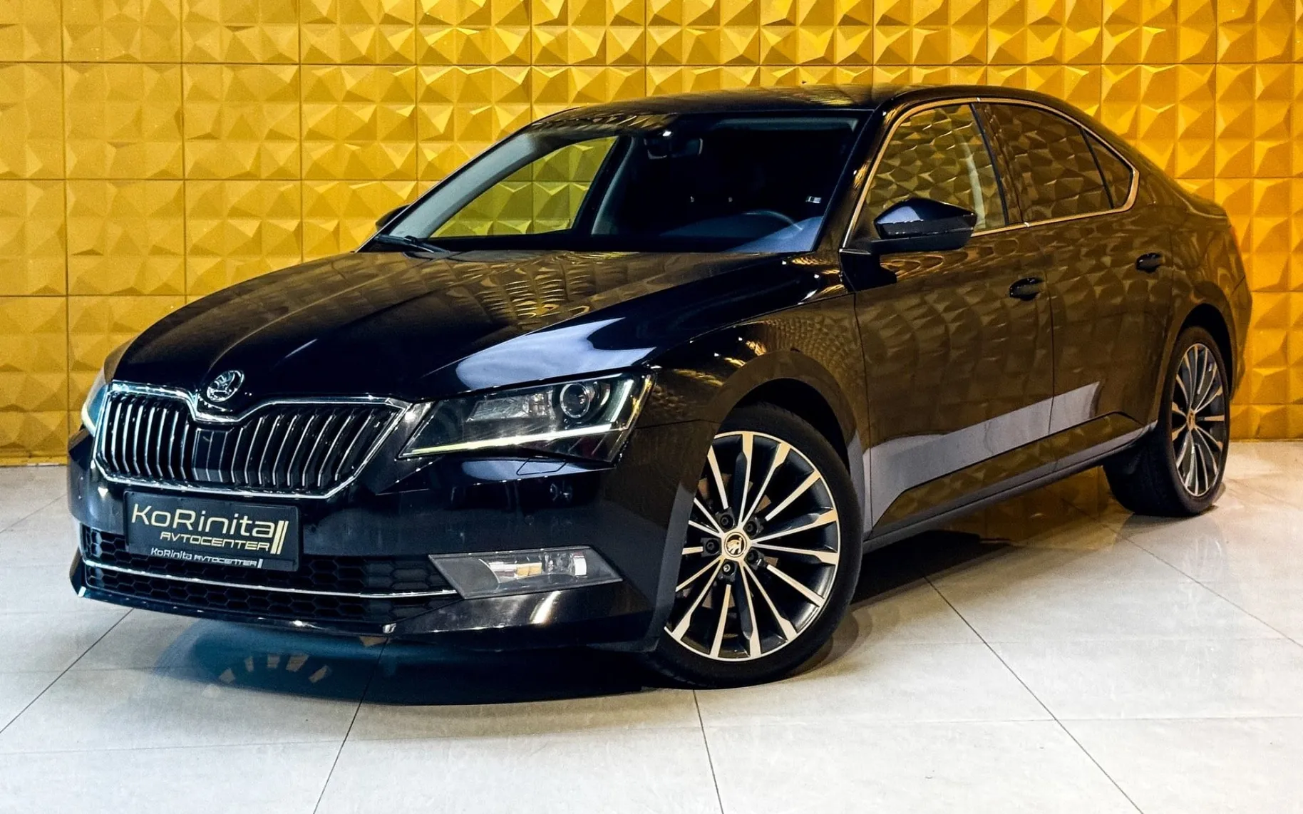 Zunanja slika - Škoda Superb - 4x4 2.0 TDI AVT.-NAV - 5
