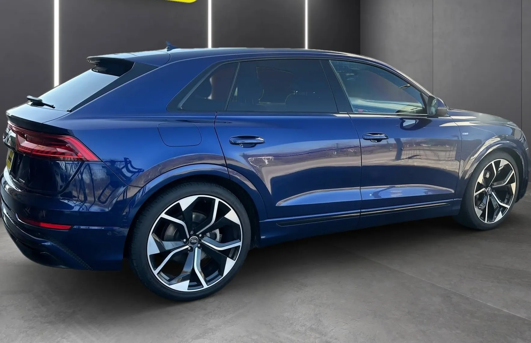 Zunanja slika - Audi Q8 - 50 TDI Q 3×S LINE HD MATRIX VIRTUAL RADAR KAMERA - 9