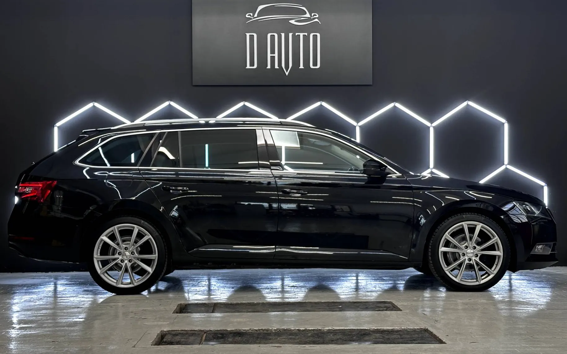 Zunanja slika - Škoda Superb - 2.0 TDI 110 kW VIRTUAL-DSG-KLJUKA-MEMORY-NOVE GU.. - 5