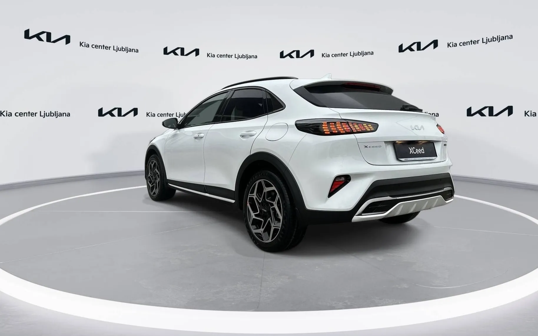 Notranja slika - KIA XCeed - 1.6 T-GDi GT-Line ISG 7DCT - 7