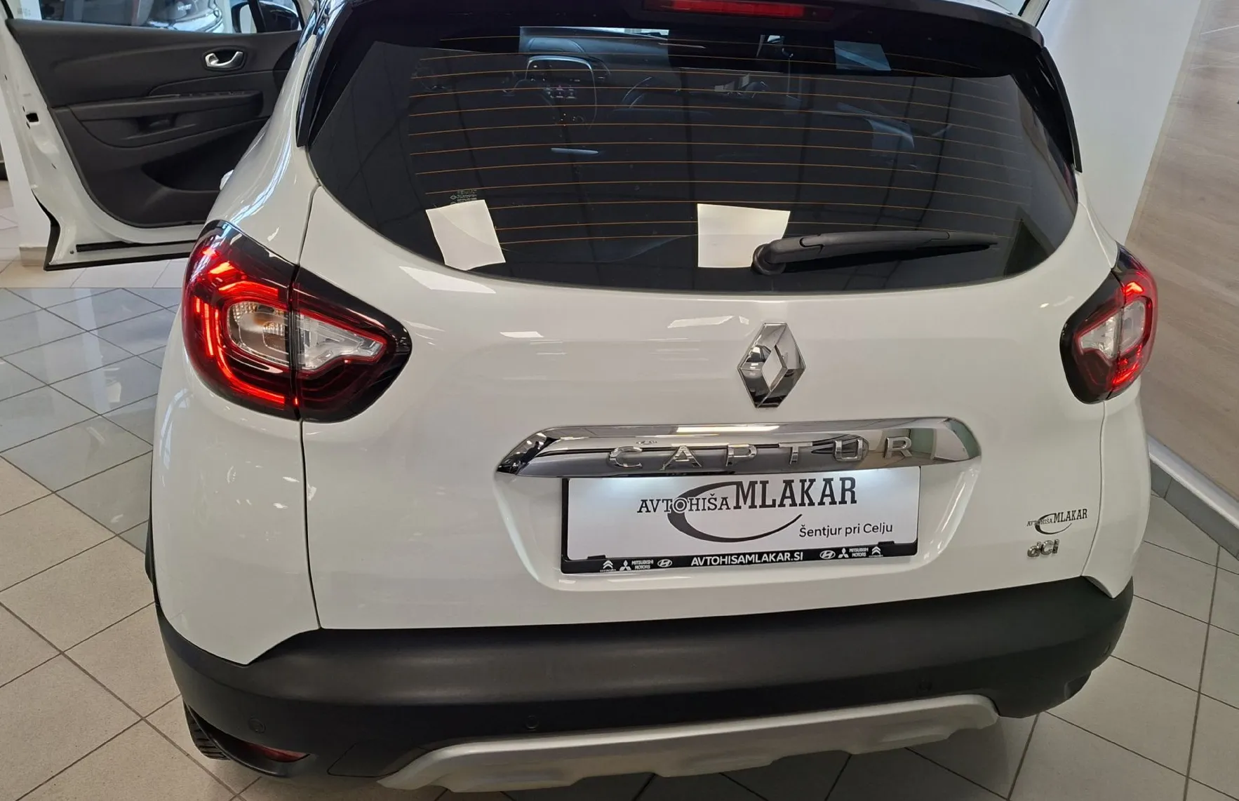 Zunanja slika - Renault Captur - Intens dCi 90-SLO-LED-NAVI-KAMERA-2X PDC- - 5