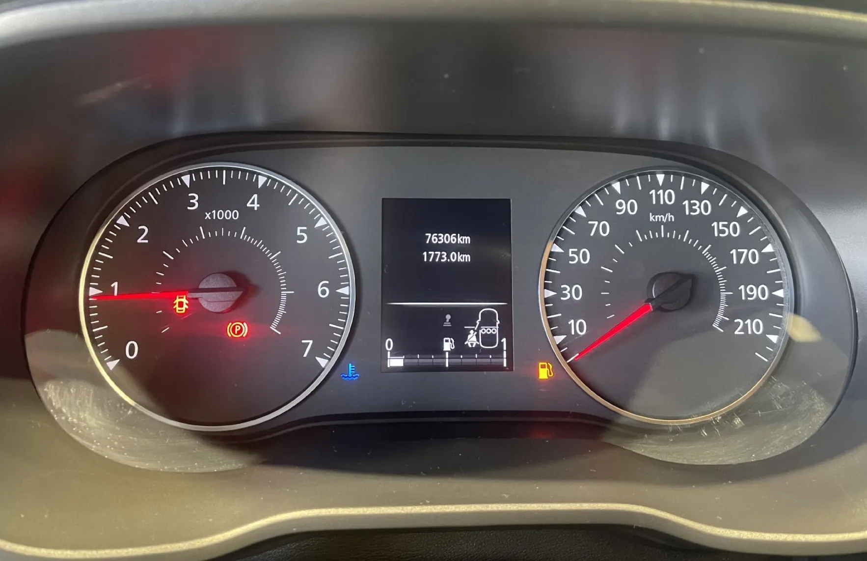 Zunanja slika - Dacia Duster - 1.5DCI-NAVIGACIJA-KEYLESS-KAMERA-LED-ALU-76000KM - 13