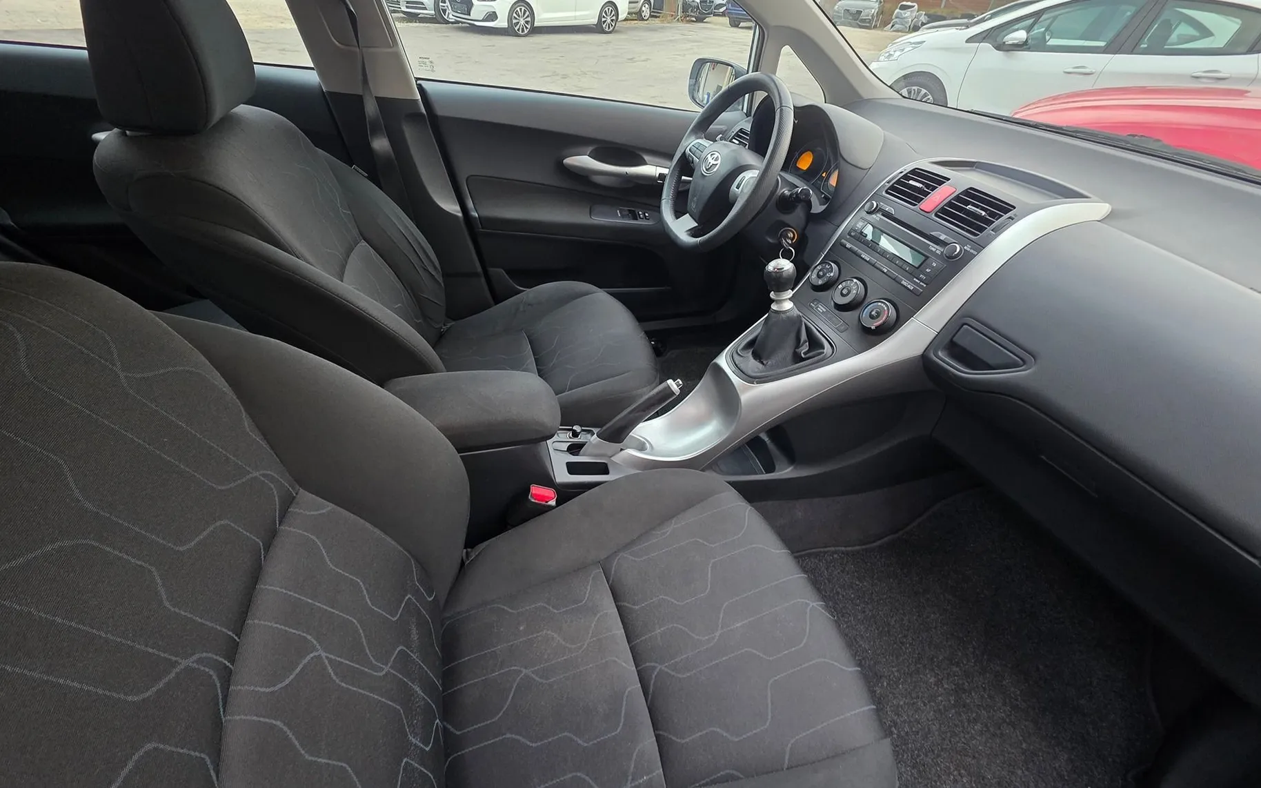 Zunanja slika - Toyota Auris - 1.33 Dual VVT-i Luna KLIMA-SLOVENSKA-1.LASTNIK - 10