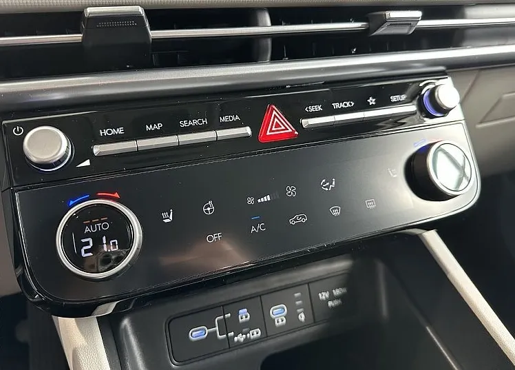 Zunanja slika - Hyundai Tucson - 1.6 T-GDI 150 MHEV STYLE +WINTER+LED+RADAR - 9