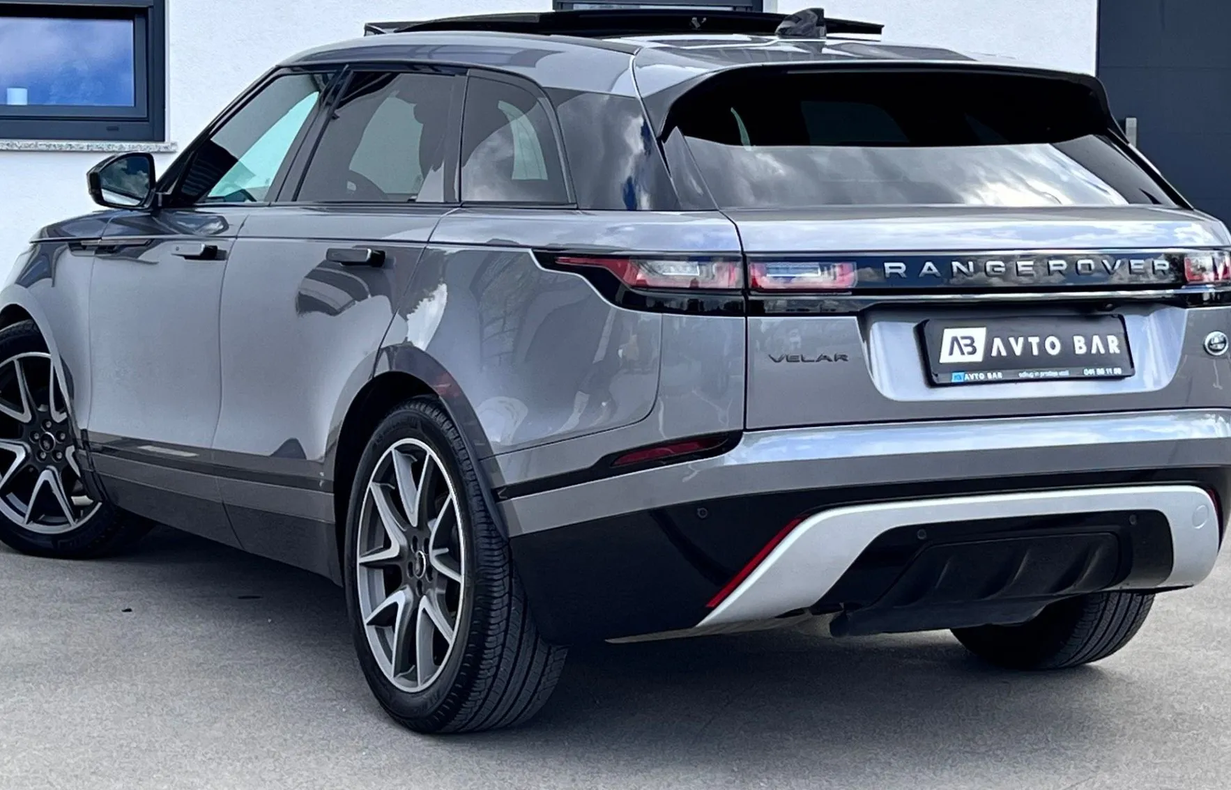 Zunanja slika - Land Rover Range Rover Velar - R-DYNAMIC+SLO+1.LAST+MATRIX+3D+ACC+AWD+HF-FI - 8