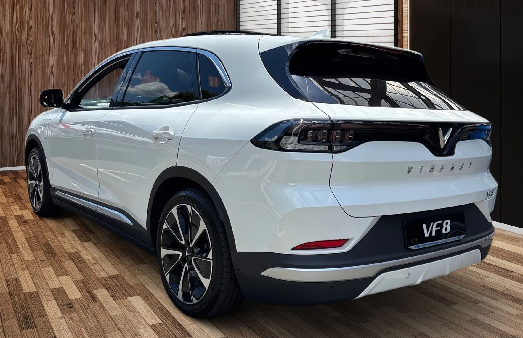 Zunanja slika - Vinfast VF8 - 87.7 kWh AWD Plus408PS AWD-GRATIS POLNILNICA 2 - 5