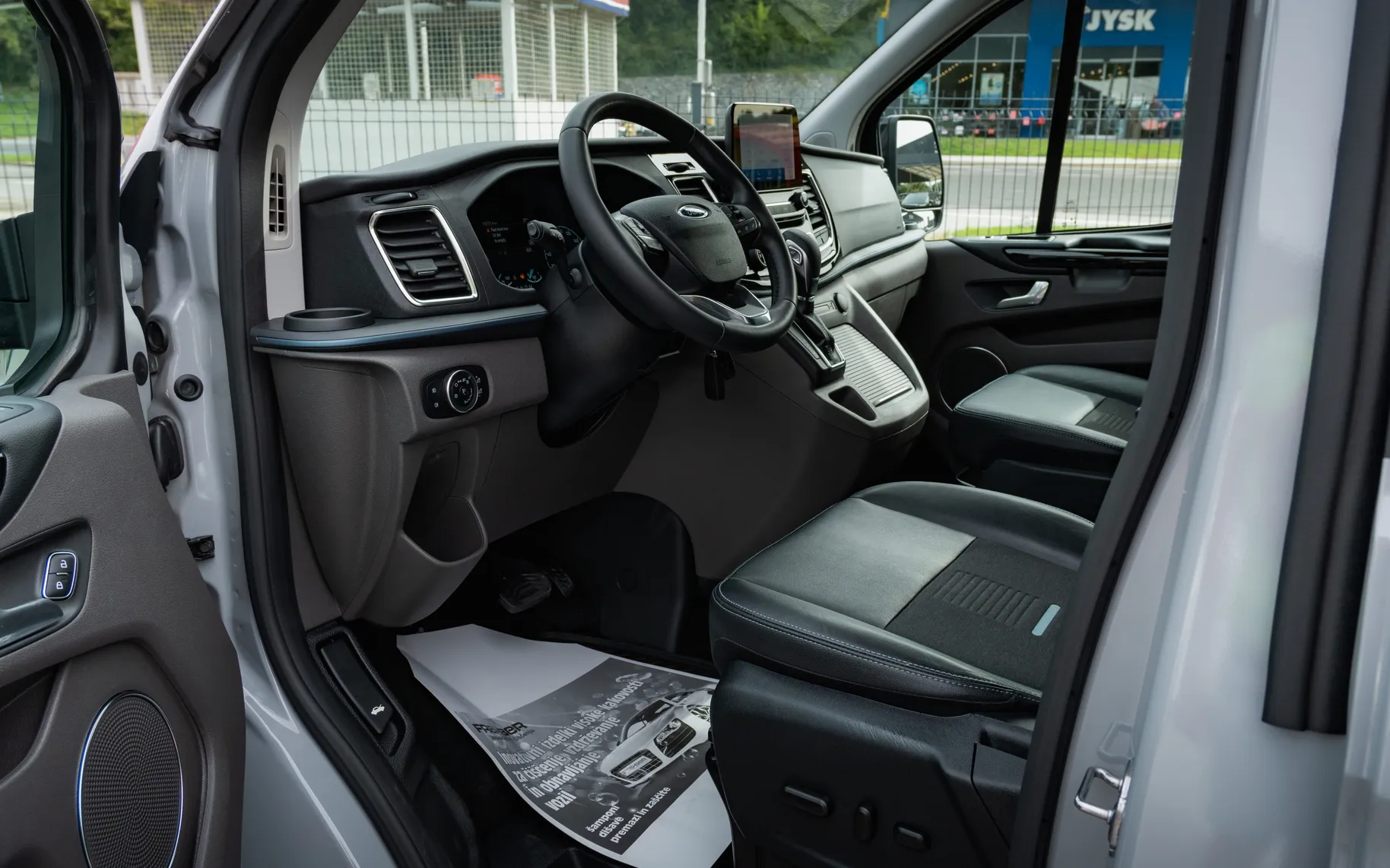 Notranja slika - Ford Tourneo - Custom - 8