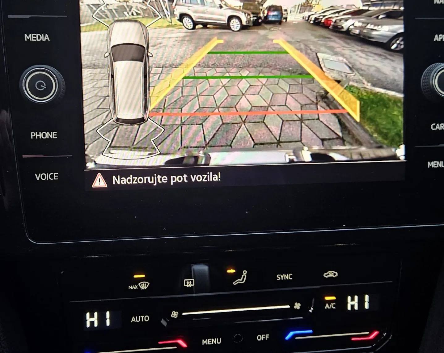Zunanja slika - VW Passat - Variant 2.0 TDI BMT  Business avt. 110kW+LED+KAM+12.MES.JA - 16