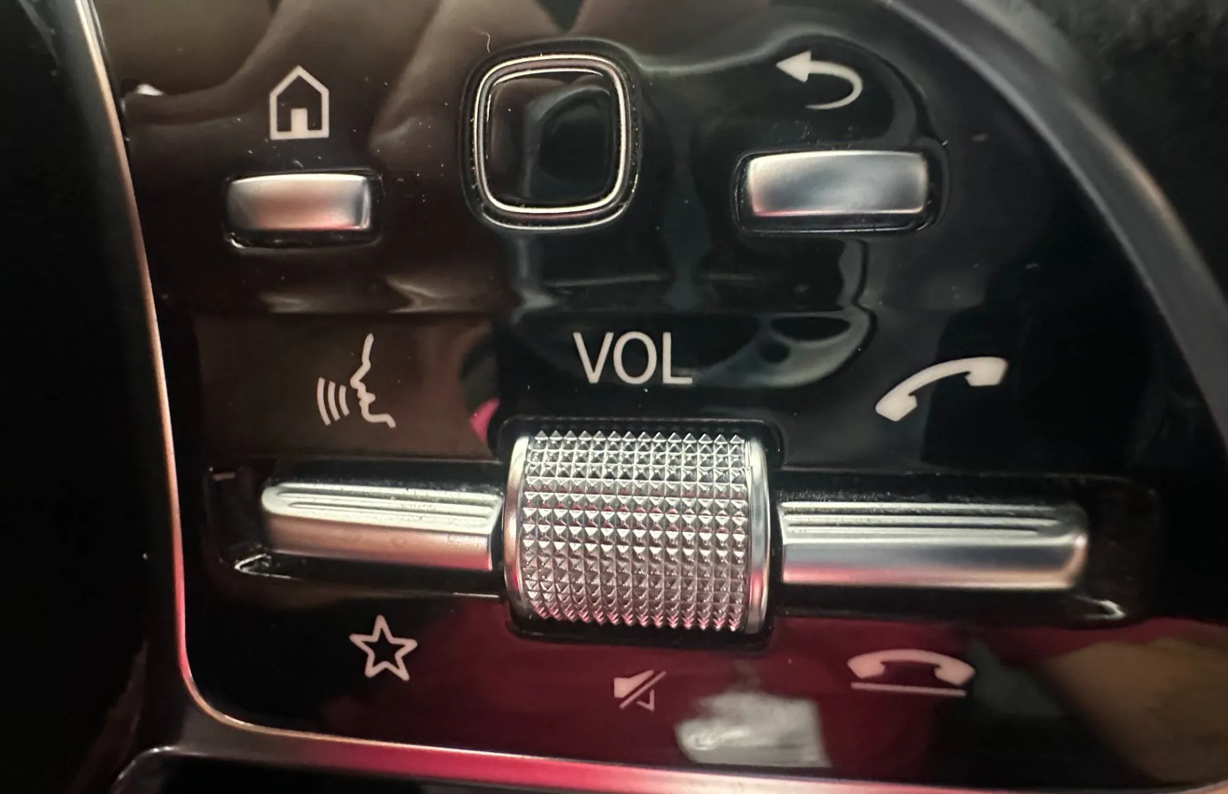 Zunanja slika - Mercedes-Benz EQC - 400 4MATIC.NEMŠKI+4ALU.KAMERA.KLJUKA.LED.ACC.USNJE - 18