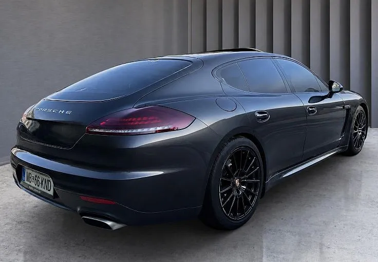 Zunanja slika - Porsche Panamera - 3.0 - 3