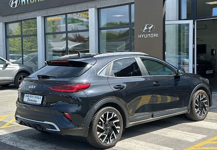 Zunanja slika - KIA XCeed - 1.5 T-GDi Avt°°1.Lastnik°°Slo. poreklo° - 4