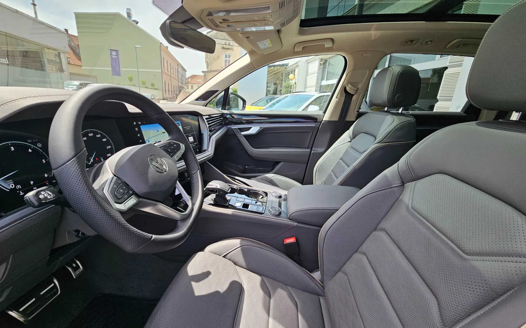 Zunanja slika - Volkswagen Touareg - 4motion V6 TDI BMT R-Line Final Edition - 7