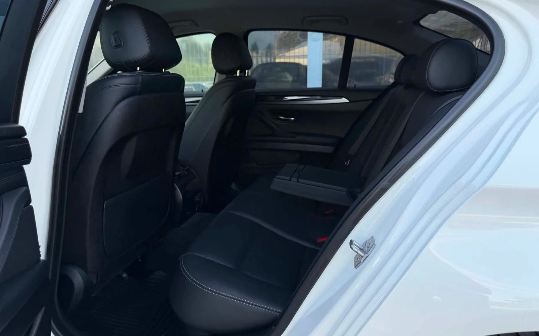 Notranja slika - BMW serija 5: - 520XD-4X4-AUT-HEAD UP-LIZING ZA TUJCE-NAVI- - 12