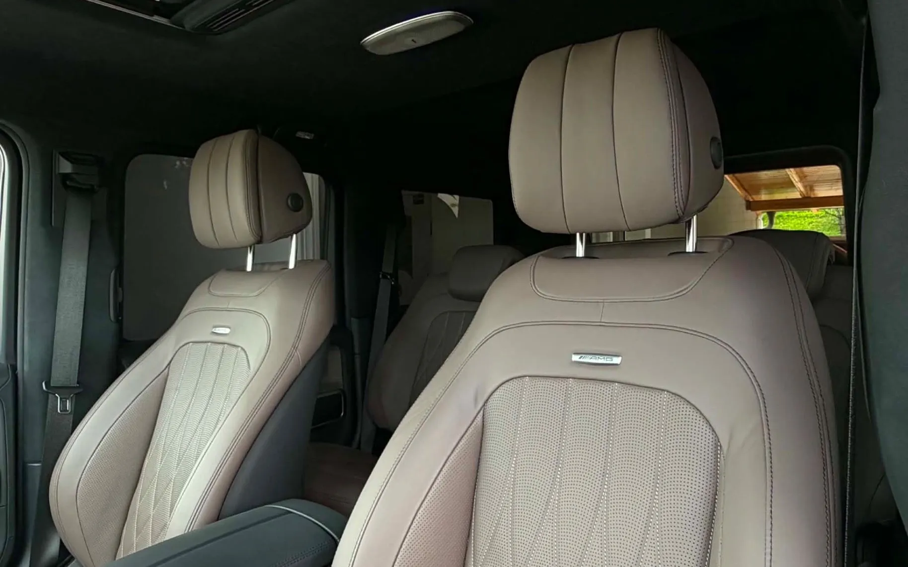 Notranja slika - Mercedes-Benz G-Razred - G63-AMG-V8-FACELIFT-MANUFAKTUR-MASAŽA-KEYLES- - 11