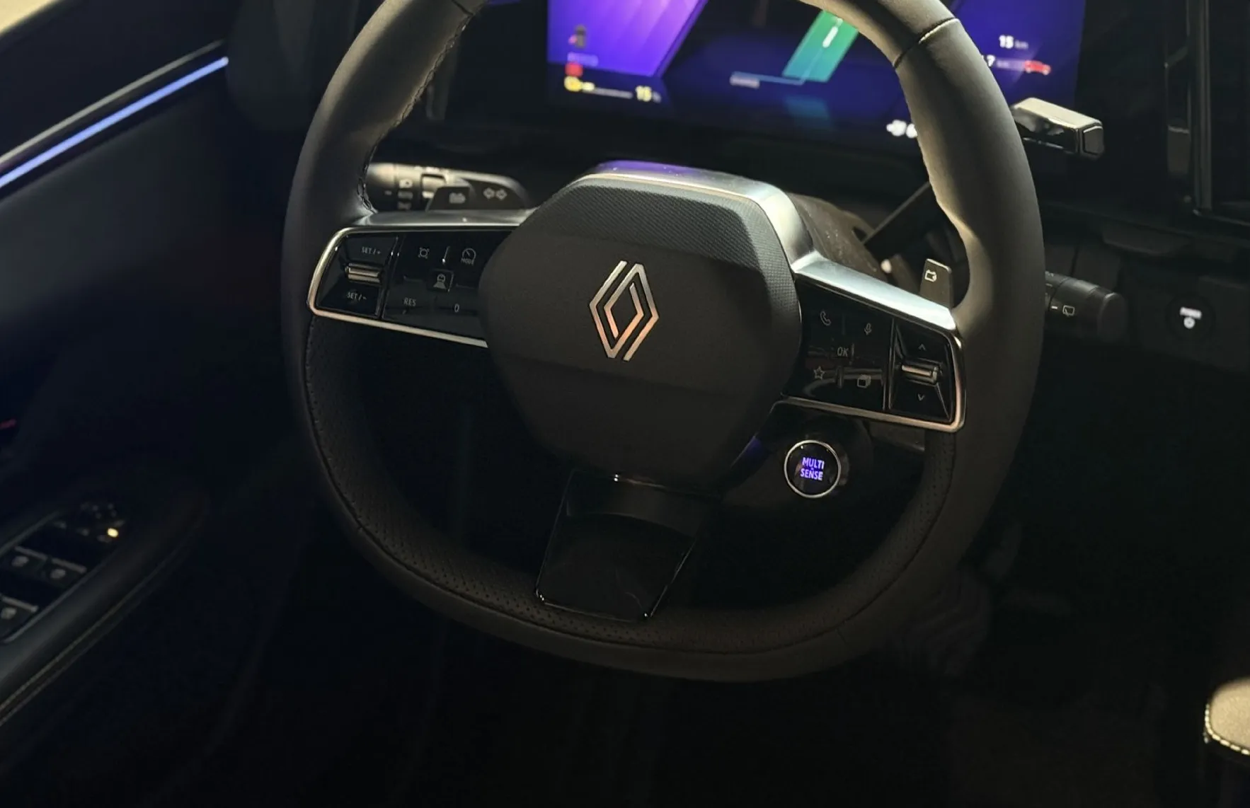 Zunanja slika - Renault Scénic - Scenic techno E-Tech Electric 170 Comfort range - 8
