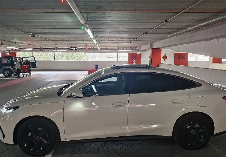 Zunanja slika - BYD SEAL - 6 DM-i COMFORT  PHEV skupni doseg 1.455 km - 2