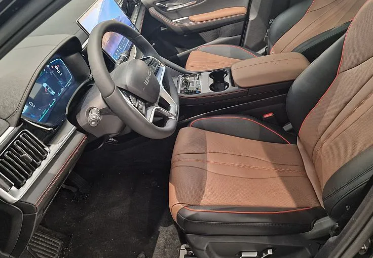 Zunanja slika - BYD SEAL U - DM-i DESIGN AWD PHEV 238kW  skupni doseg 870 km - 6