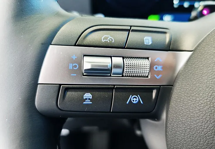 Zunanja slika - Hyundai Kona - BEV 48KWH PREMIUM-KAMERA-DAB-LED-TOPL.Č-AMBI-VIDEO - 9