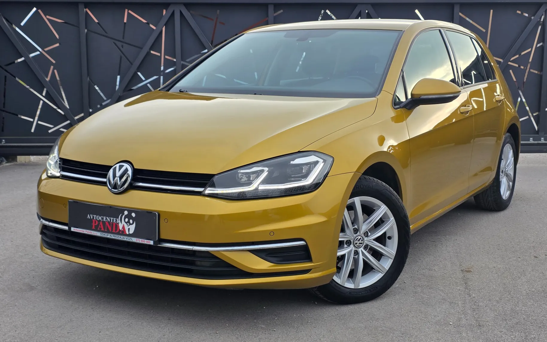 Zunanja slika - Volkswagen Golf - 2,0 TDI BMT Highline 4x4 - 1