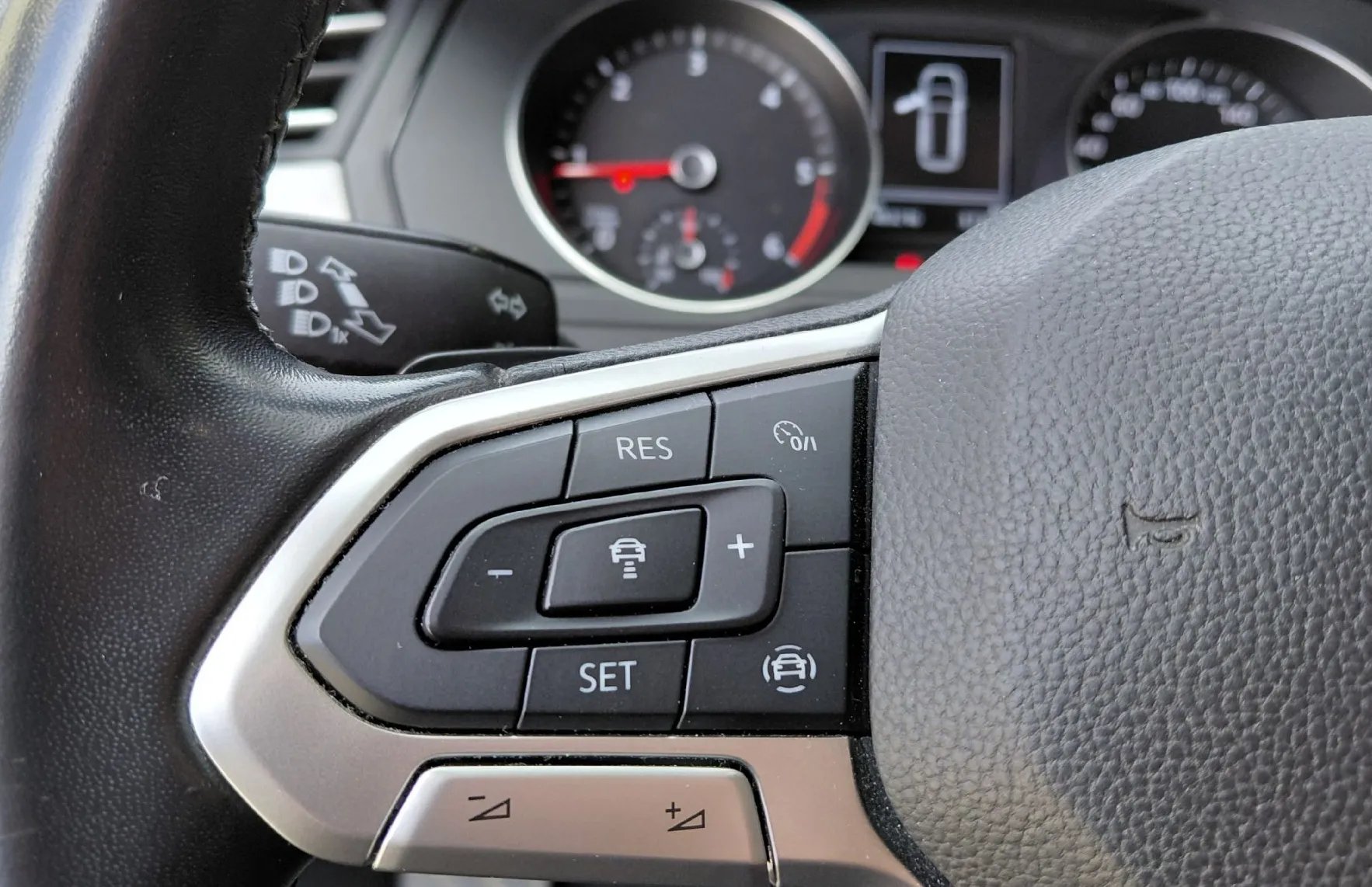Zunanja slika - VW Passat - Variant 2.0 TDI  Business DSG Kamera - LED - Navi - 14