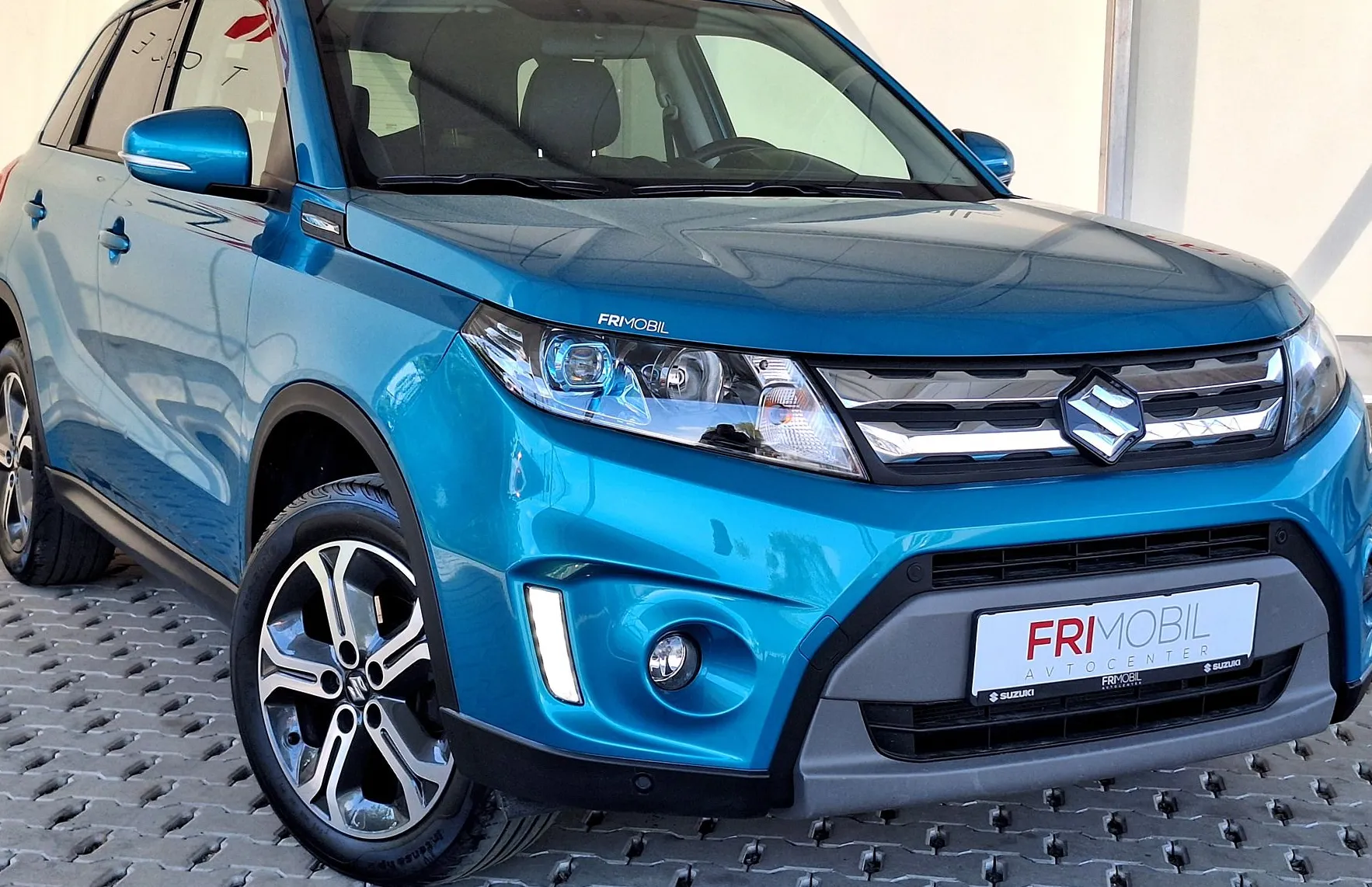 Zunanja slika - Suzuki Vitara - AllGrip 1.6 Elegance •KAMERA•NAVIGACIJA•SLO• - 2