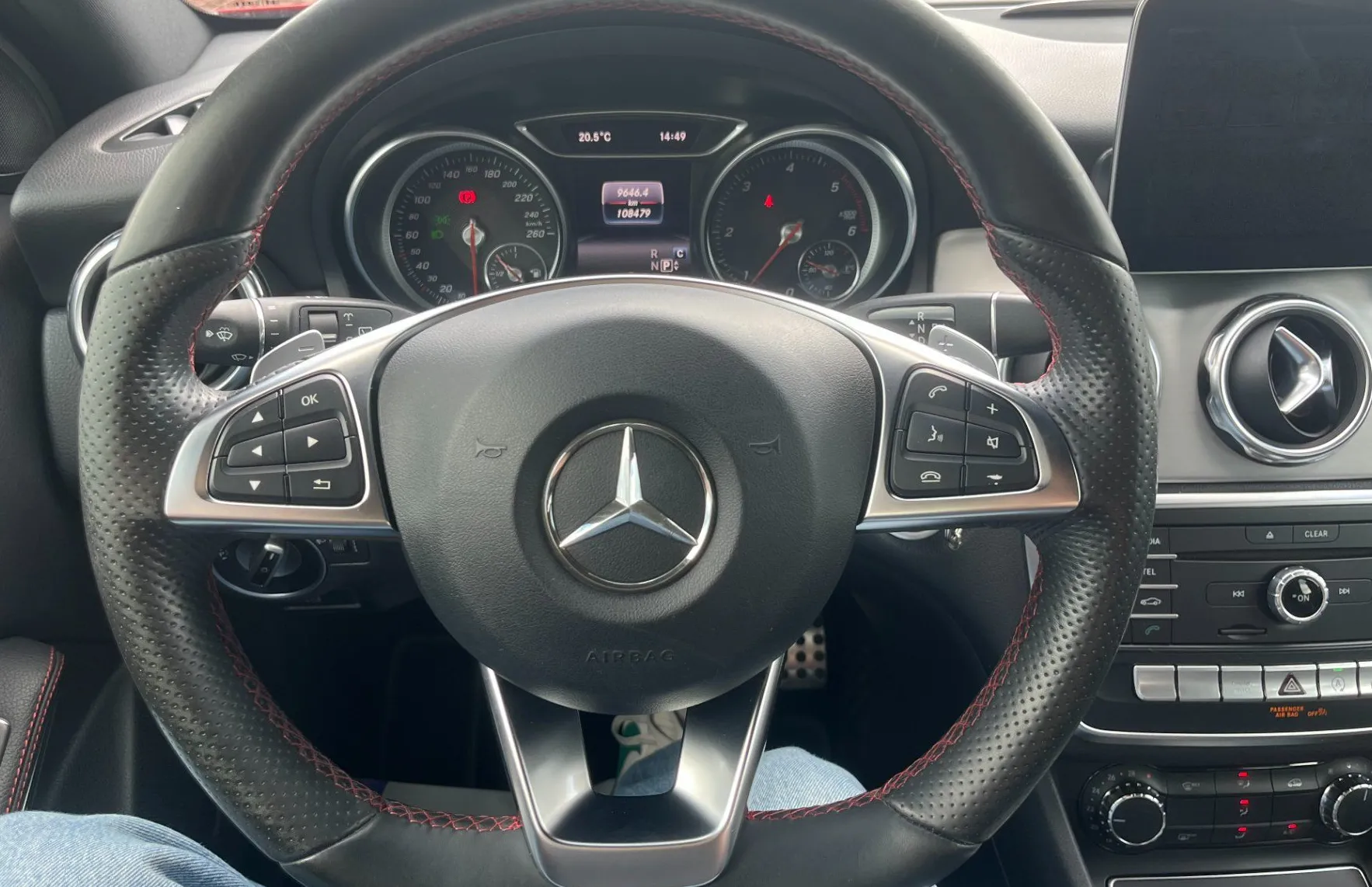 Zunanja slika - Mercedes-Benz GLA-Razred - GLA 200 d AMG Line Avt. NAVI. TEMPOMAT. F1 PRES. - 13