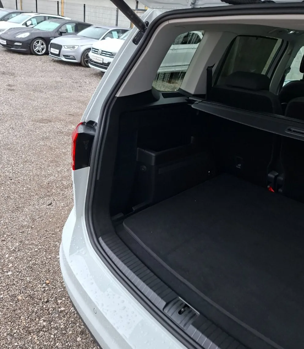 Zunanja slika - Volkswagen Touran - 2.0 TDI Highline DSG - Slo poreklo - 1. Lastnik - 11