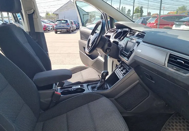 Zunanja slika - Volkswagen Touran - 1.6 TDI BMT Comfortline DSG 7 SEDEŽEV.SERVISNA - 8