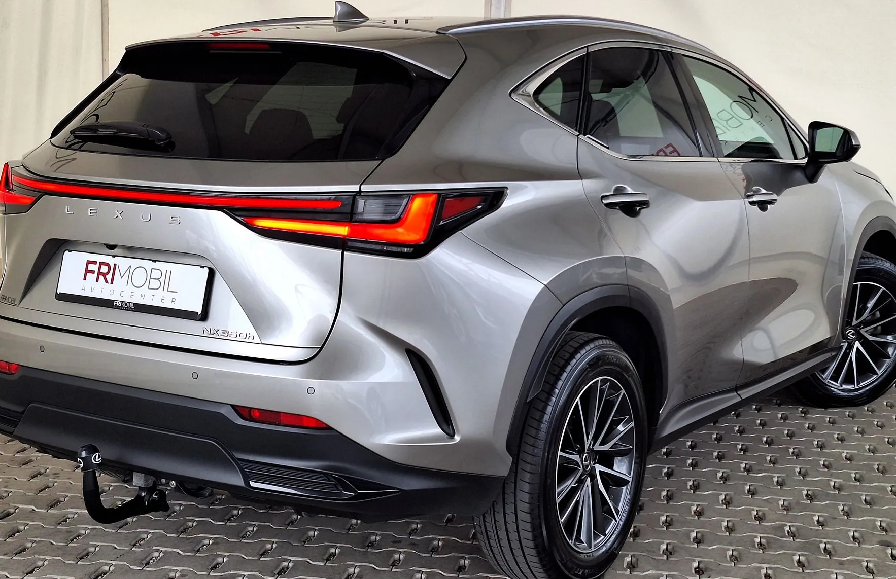 Zunanja slika - Lexus NX - 350h AWD Executive•KAM360•AMBIENT•HEAD-UP•MEMORY• - 3