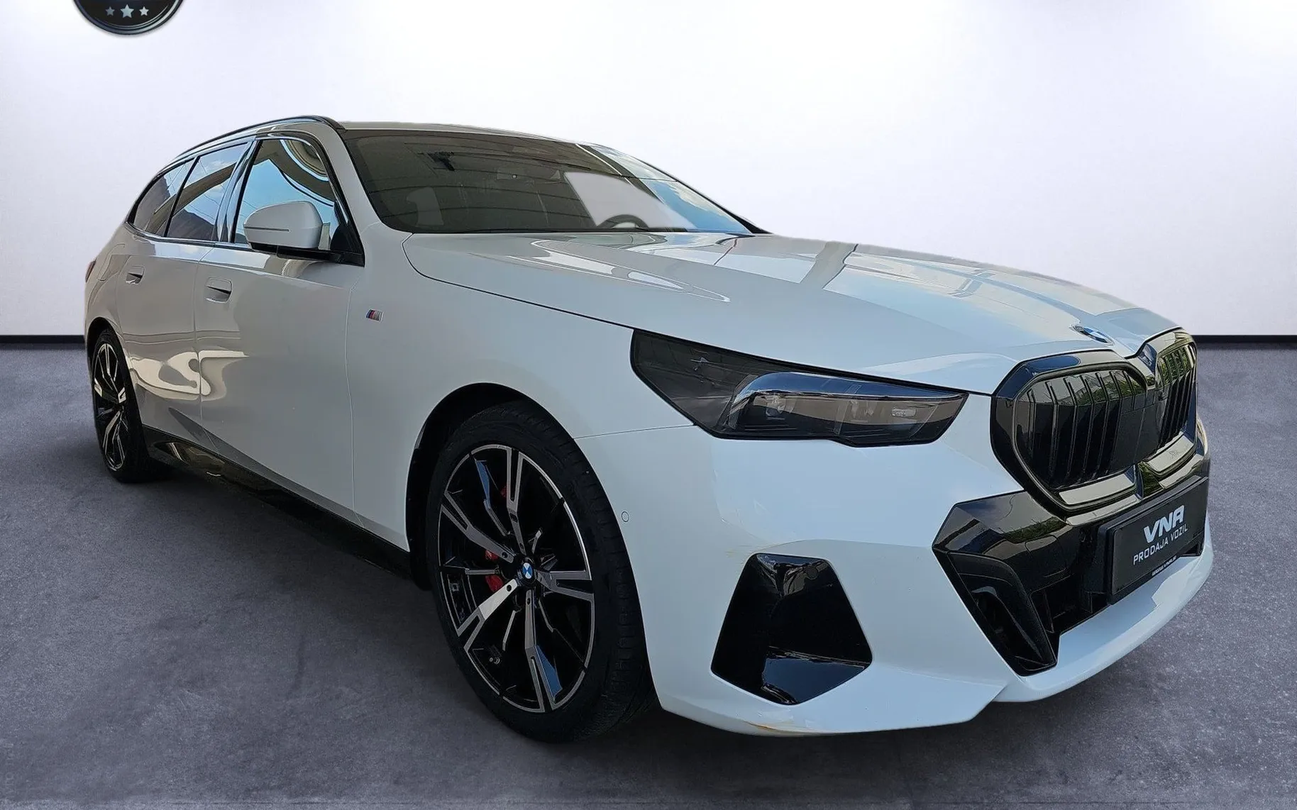Zunanja slika - BMW serija 5: - 540d xDrive Avt. |M-OPTIC|ICON|HL.SED|360-KAM|A20| - 3
