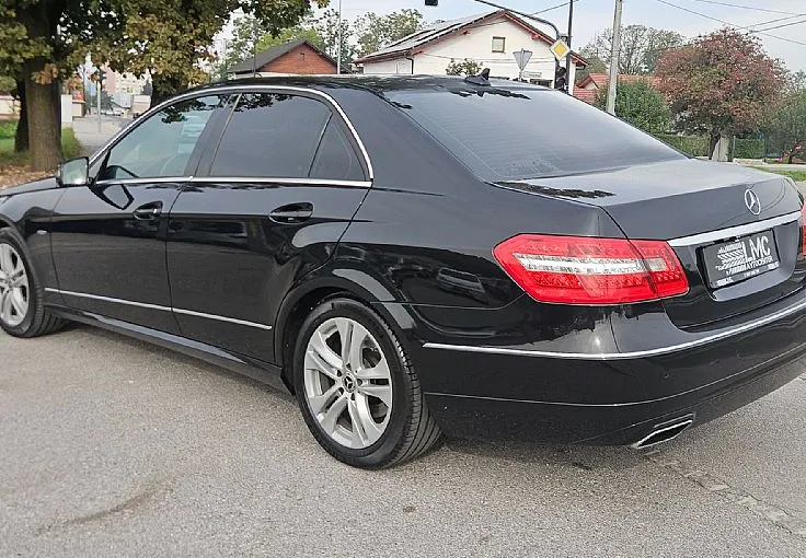 Zunanja slika - Mercedes-Benz E-Razred - °AVANTGARDE° 220 CDI 170ks °AUTOMATIC° °XENON° - 6