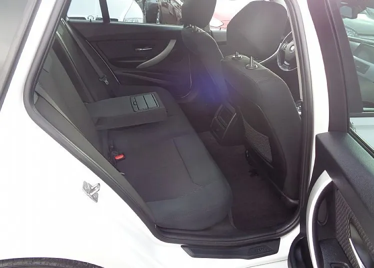 Zunanja slika - BMW Serija 3 - Touring: 318 d 143KM - tehnični do 8.9.2026 - 6