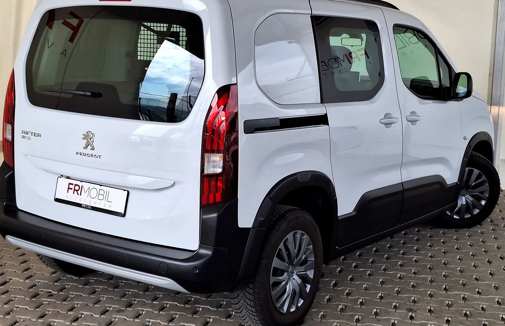 Zunanja slika - Peugeot Rifter - 1.5 HDI L1H1•KAM360•SLO•KEYLESS - 3