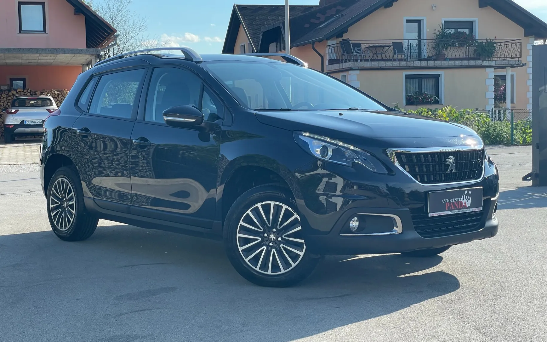 Zunanja slika - Peugeot 2008 - 1,2 PureTech 82 Allure - 6