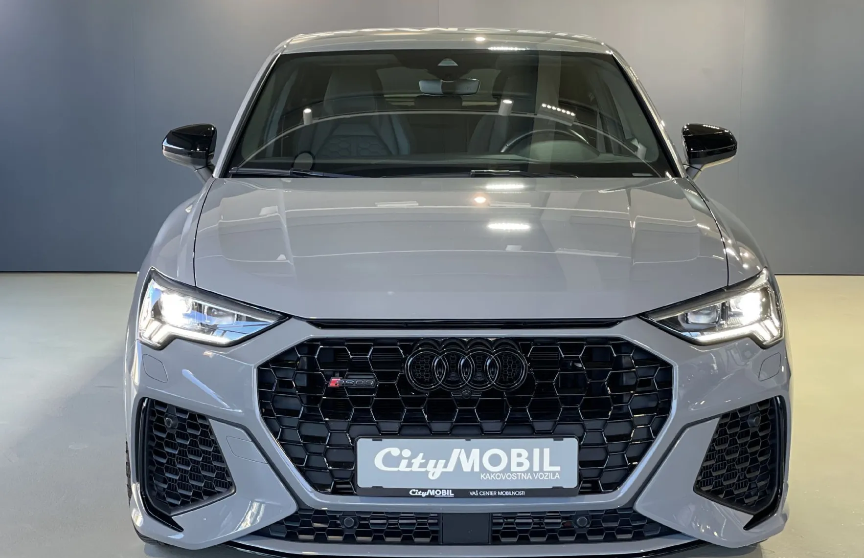 Zunanja slika - Audi RS Q3 Sportback - RSQ3-SPORTBACK-1.LAST-VIRTUAL-MATRIX-NAVI-GRETJE - 2