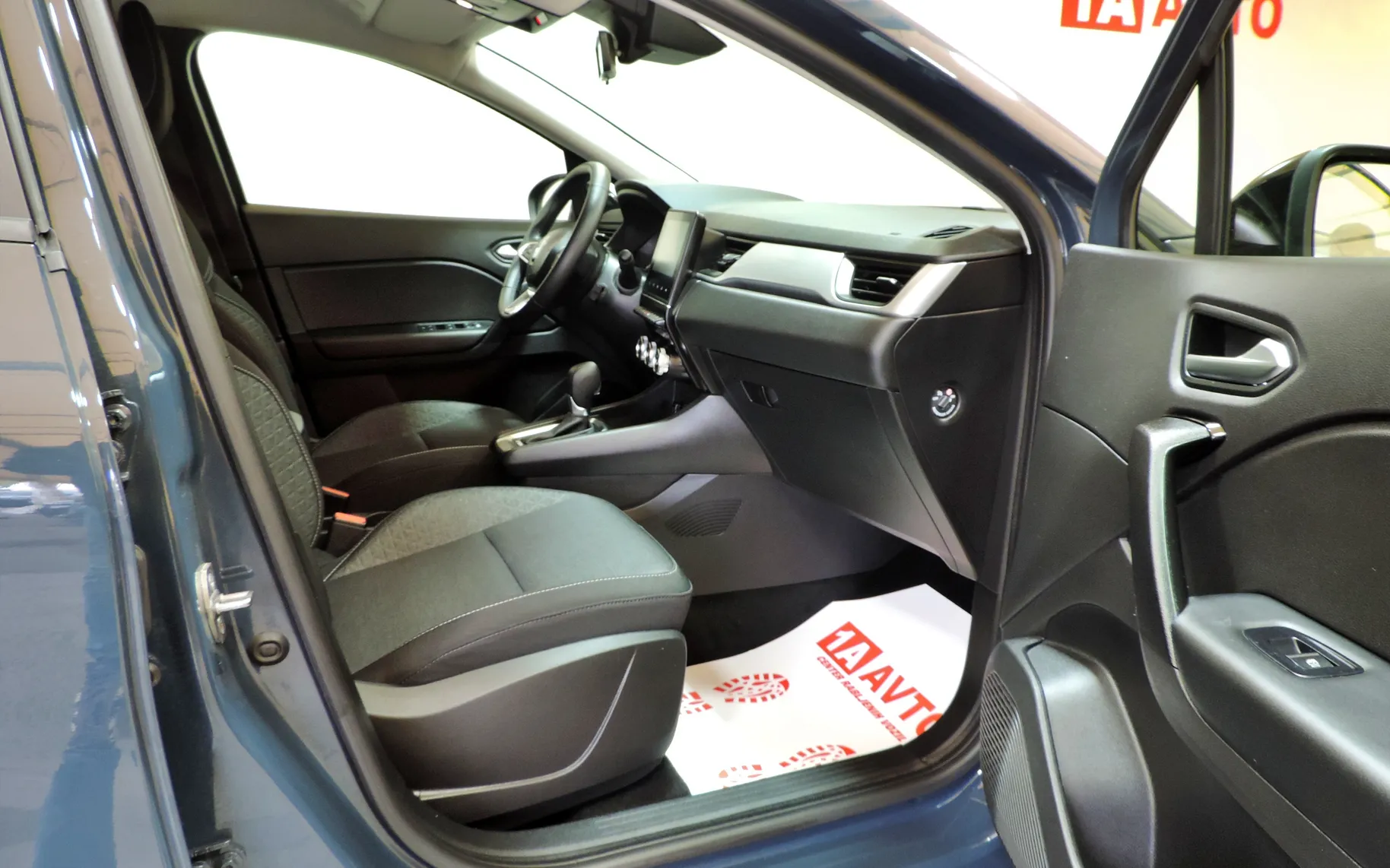 Zunanja slika - Renault Captur - E-Tech 145 Techno Avt. - 11