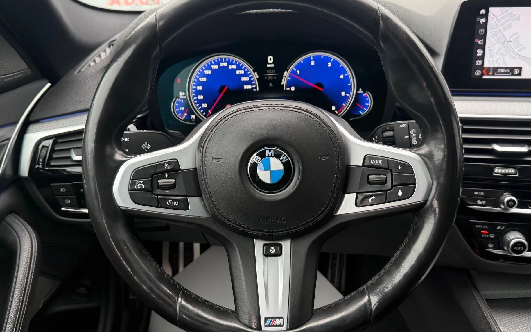 Zunanja slika - BMW Serija 5 - Touring: 530d xDrive M-sport VIRT HEAD UP 360CAM PANO LE - 11