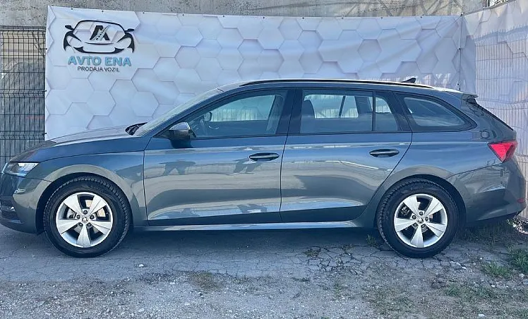Zunanja slika - Škoda Octavia - Combi 2.0 TDI DSG - LED - NAVI - ACC - VIRTUAL - 6